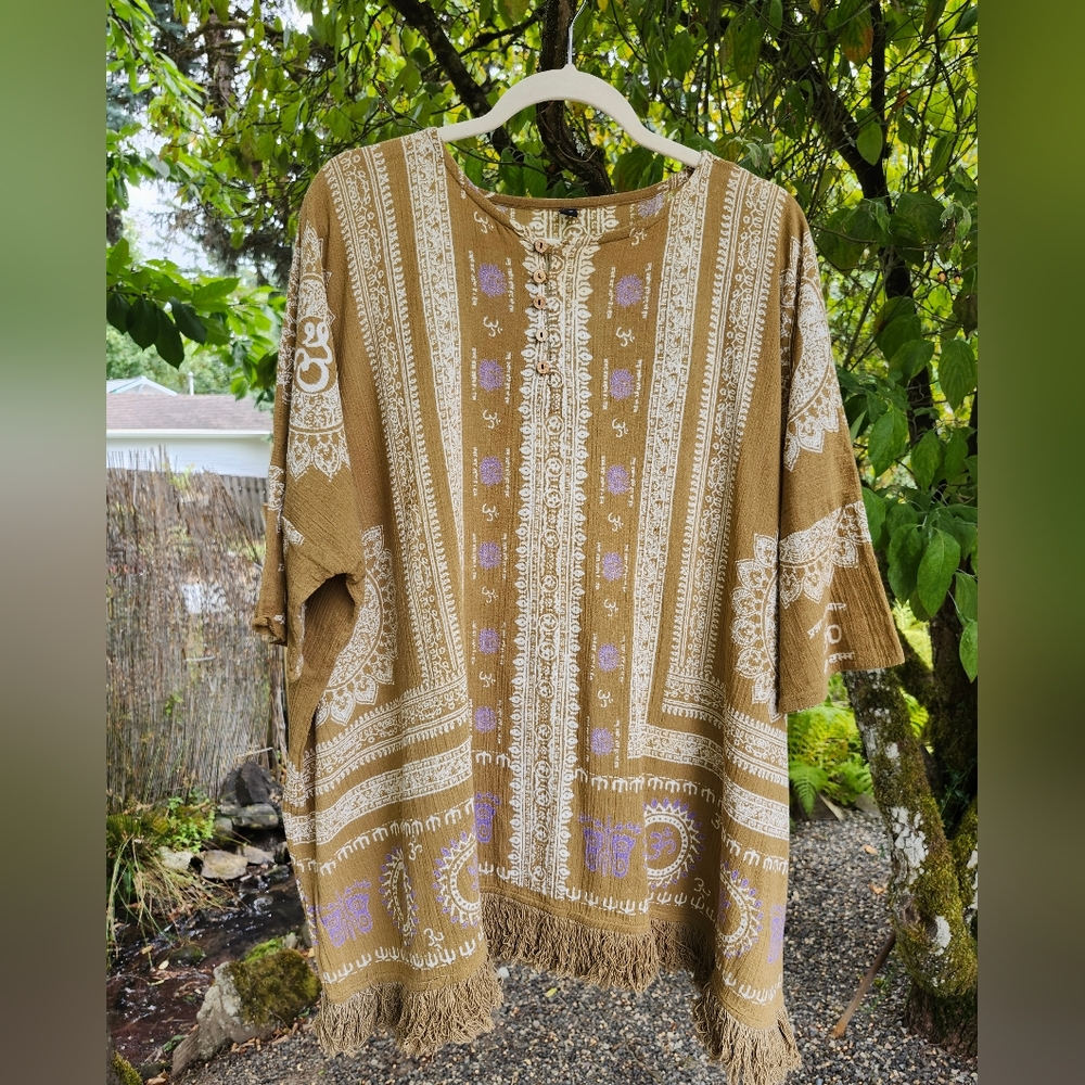 NWOT Amina Bohemian Slouchy Top Unisex One Size